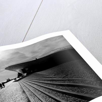 Sun by the Tejo, 2018 by Guilherme Pontes