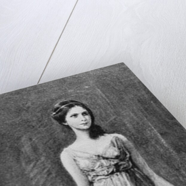 Isadora Duncan November 1902 by Frederich August Kaulbach