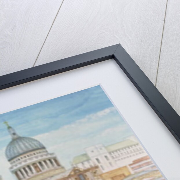 St. Pauls, London by Gillian Lawson