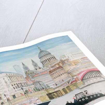 St. Pauls, London by Gillian Lawson