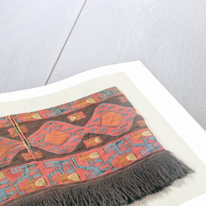 Shirt of interlock wool tapestry, Nazca Culture by School Peruvian