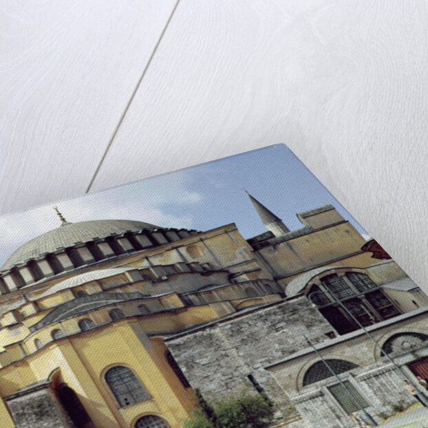 Exterior view of the cupola, 532-37 by Byzantine School