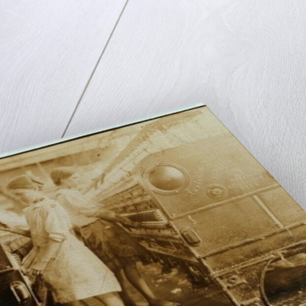 Elsie and Sadie working at Yazoo City Yarn Mills, Mississippi said they were 13 years old, 1911 by Lewis Wickes Hine
