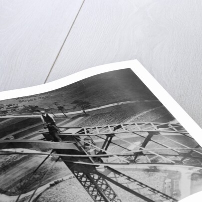 Working on top of Blackwell's Island bridge, 1907 by American Photographer