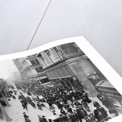 Shoppers on Sixth Avenue, New York City, c.1903 by Detroit Publishing Co.