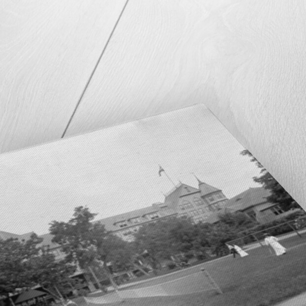 Manhasset, tennis at Manhanset House, Shelter Island, N.Y., c.1904 by Detroit Publishing Co.
