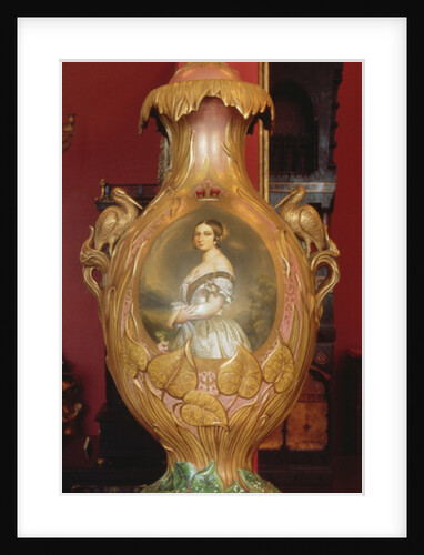 Commemorative vase with a portrait of Queen Victoria, 1851 by English School