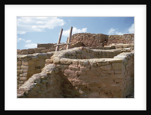 Pueblo Indian dwelling and Kiva, built 11th-14th century by Anonymous
