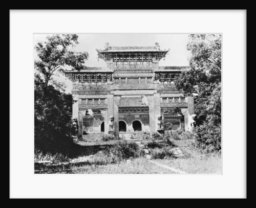 Tomb of the Emperor Qing Taizong and the sacred path at Moukden, China by Valerian Gribayedoff