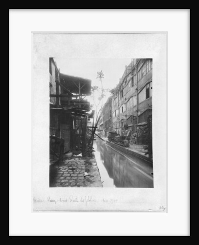 The Bievre, Passage Moret, Ruelle des Gobelins, Paris, May 1900 by Eugene Atget