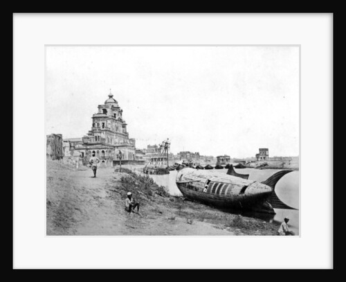 View of the Chattar Manzil Palace, on the River Gumti, Lucknow, during the Indian Rebellion, 1858 by Felice (1825-c.1908) Beato