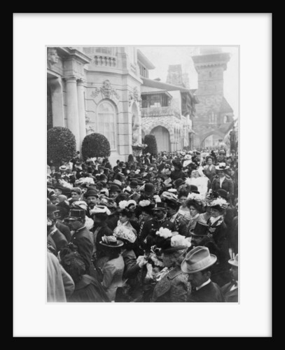 Great Crowds, Dedication of U.S. Building May, 1900 by Anonymous