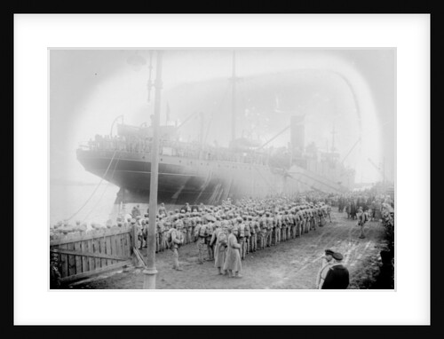 Portuguese Troops disembarking, Brest, 1917 by Anonymous