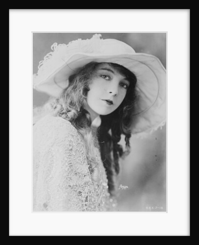 Lillian Gish, 1921 by George Grantham - Bain News Service Bain