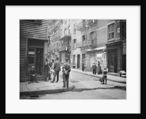 In Chinatown, New York by Anonymous