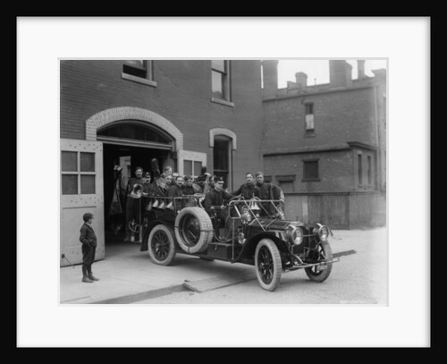 Packard fire squad in Detroit, 1911 by Detroit Publishing Co.