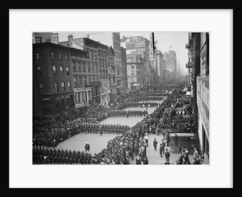 Policemen's parade, Fifth Avenue, New York, c.1900-05 by Detroit Publishing Co.