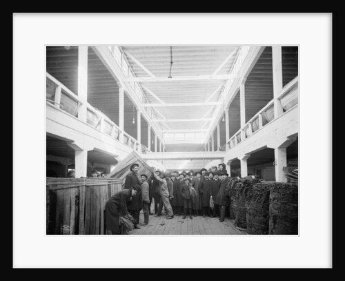A tobacco market, Louisville, Kentucky, 1906 by Detroit Publishing Co.