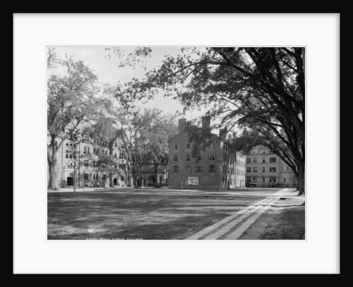 South Middle College, only remaining old building at Yale, c.1900-06 by Detroit Publishing Co.
