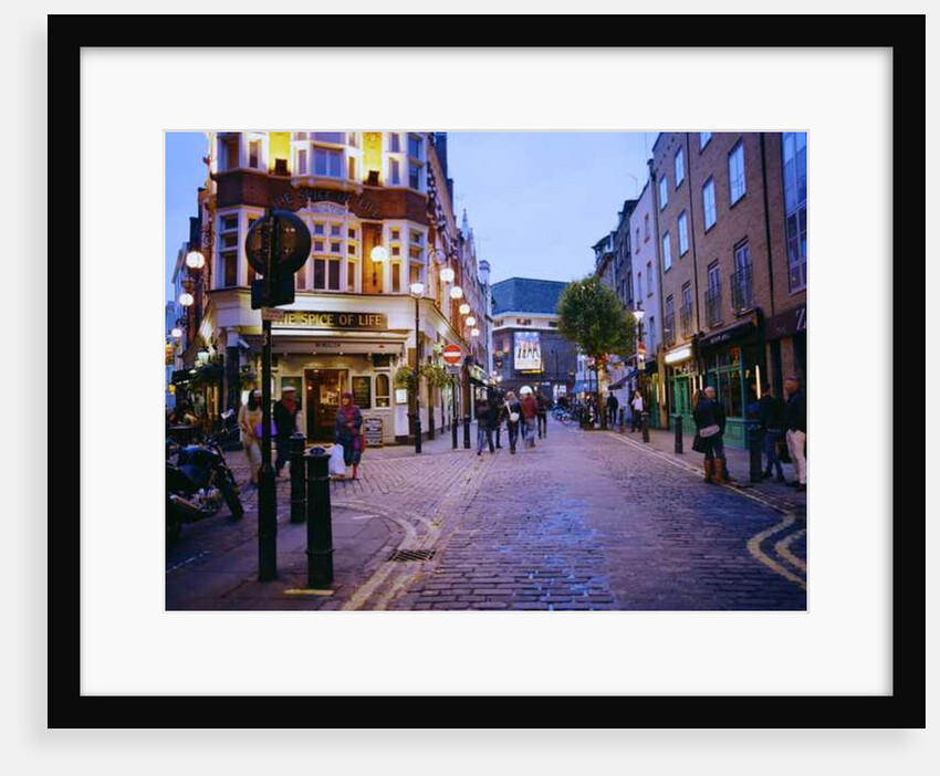 London, 2013 by Carli Choi