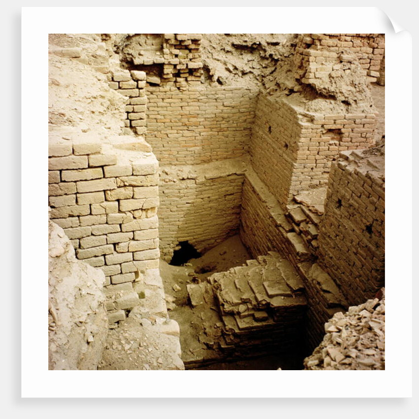 Palace ruin by Sumerian Sumerian