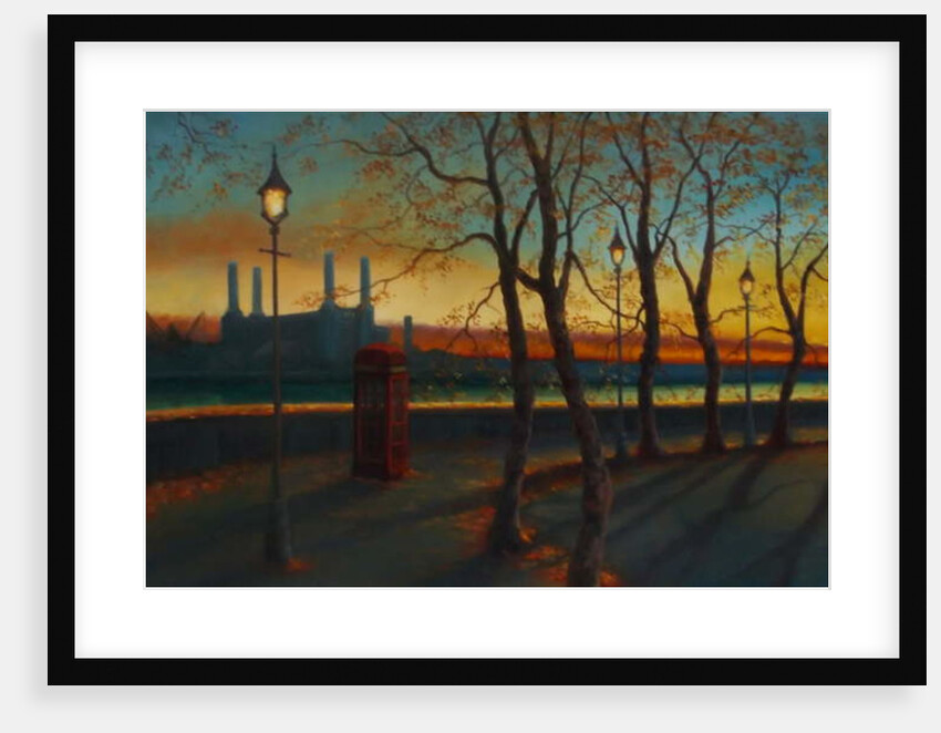 Embankment, 2011 River Thames PImlico by Lee Campbell