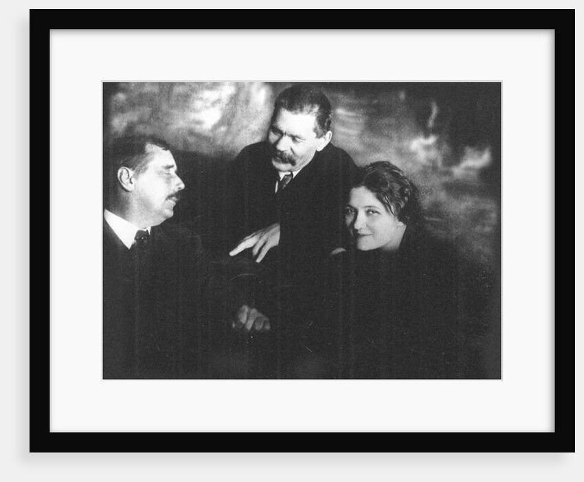 Moura Budberg with Herbert George Wells and Maxim Gorky in Petrograd, 1920 by Anonymous
