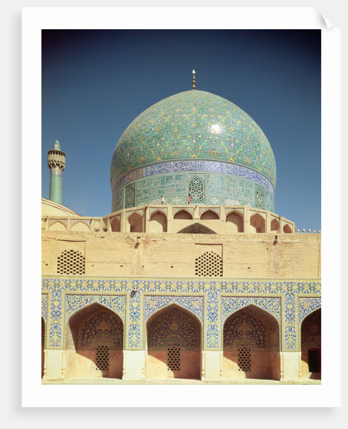 Basin and South Iwan, 1612-37 by Islamic School