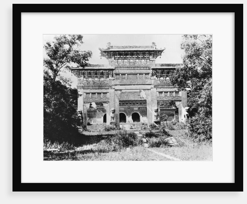 Tomb of the Emperor Qing Taizong and the sacred path at Moukden, China by Valerian Gribayedoff