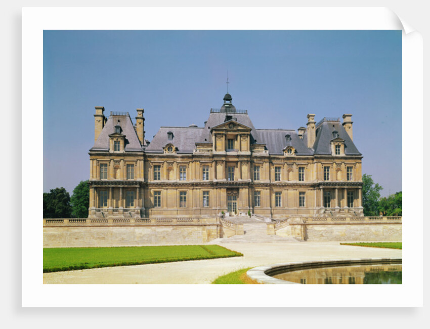 View of the East facade of Chateau de Maisons-Laffitte, built 1642-51 by Francois Mansart