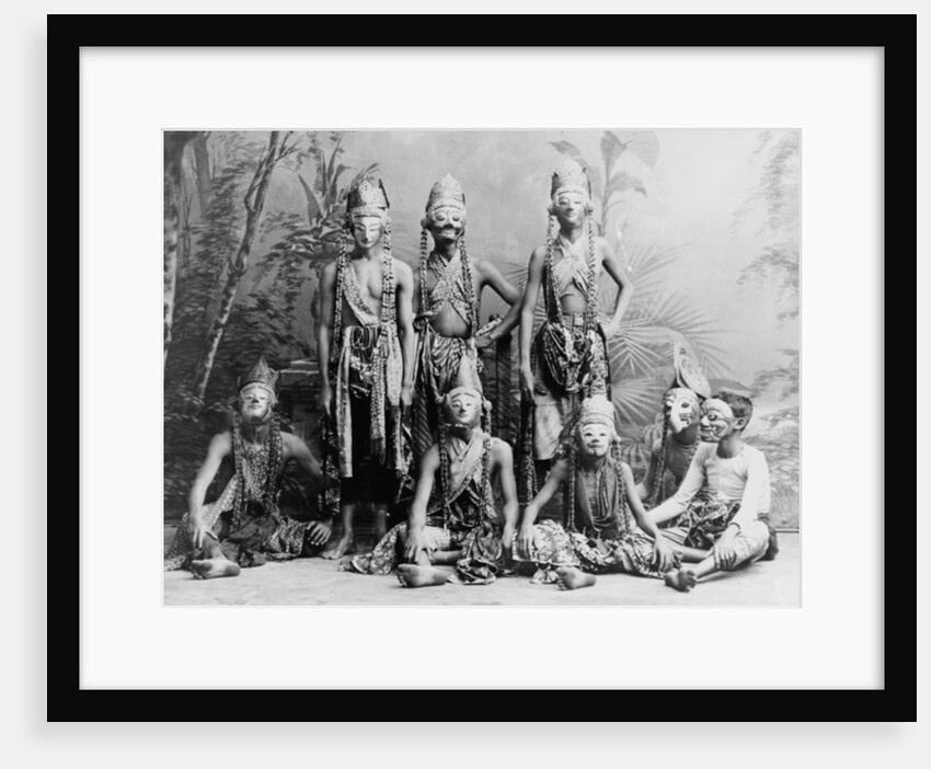 Masked men of the theater acting in 'Topéing,' Java, Indonesia, c.1900-1923 by Anonymous