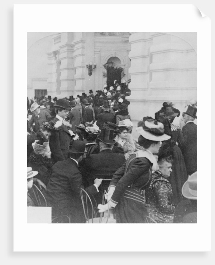 The crowd at opening of the U.S. Building at the Paris Exposition, 1900 by Anonymous