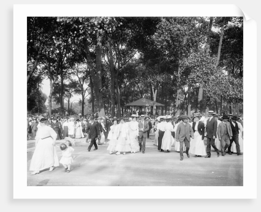 Band concert, Lincoln Park, Chicago, Ill. by Anonymous