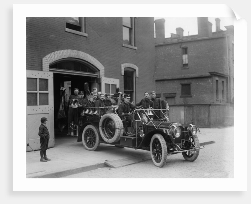 Packard fire squad in Detroit, 1911 by Detroit Publishing Co.