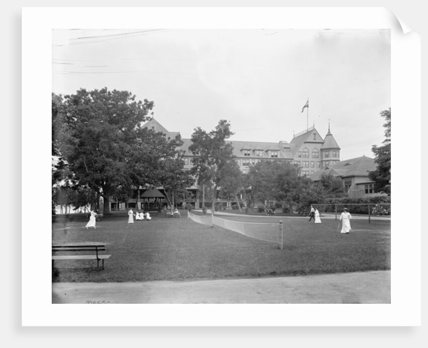 Manhasset, tennis at Manhanset House, Shelter Island, N.Y., c.1904 by Detroit Publishing Co.