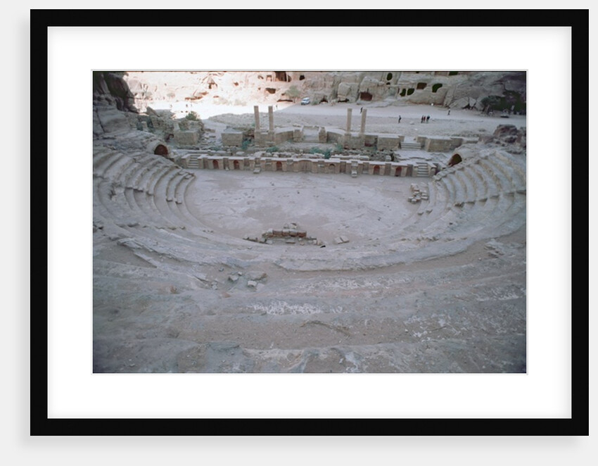 Theatre by Roman Roman