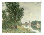 Moret-sur-Loing, 1892 by Alfred Sisley
