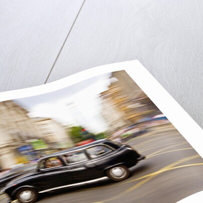 Taxi in London by Anonymous
