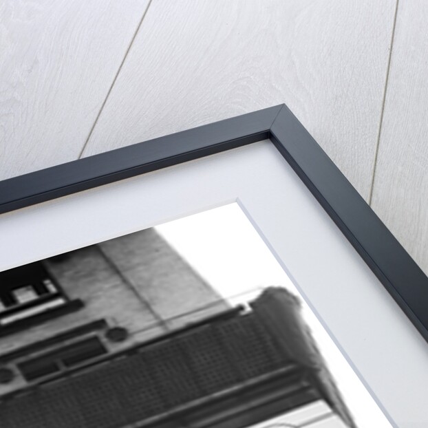 Ew york city times square thermometer sign showing results of war loan drive by Anonymous