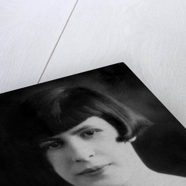 Young flapper studio portrait, ca. 1925 by Anonymous
