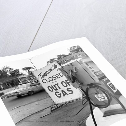 1970s gas pump with temporarily closed sign by Anonymous