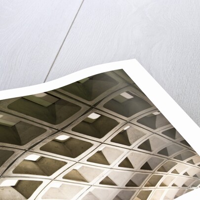 Washington DC Metrorail cheesecake roof by Anonymous