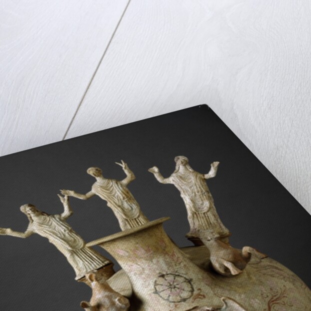 Askos with prayerful women, end 4th-3rd century BC by Anonymous