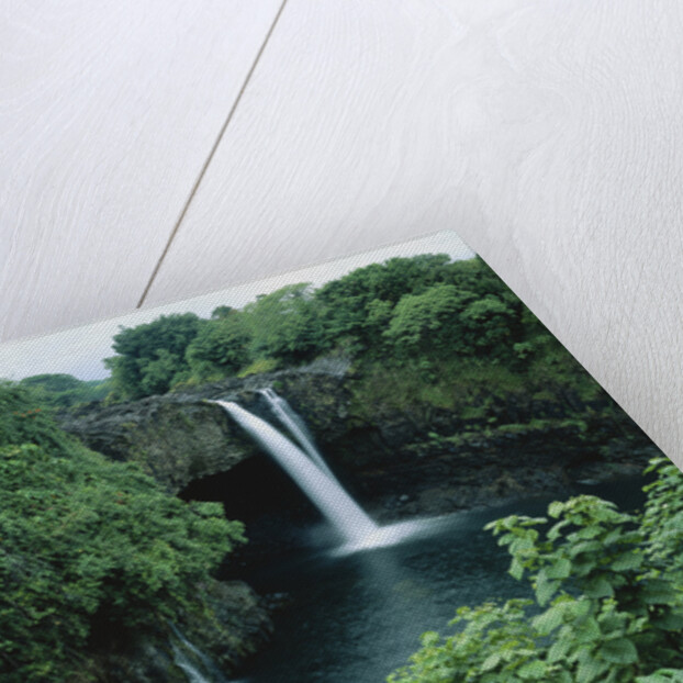 Wailuku River's Rainbow Falls by Anonymous