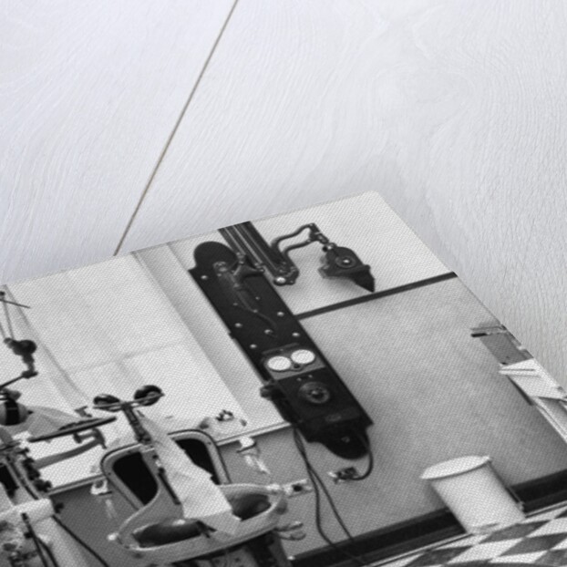 White House Dental Clinic by Anonymous