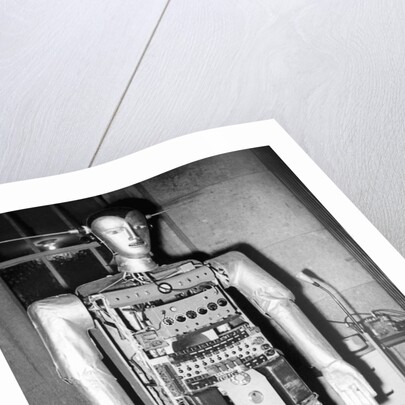 Swiss Robot by Anonymous