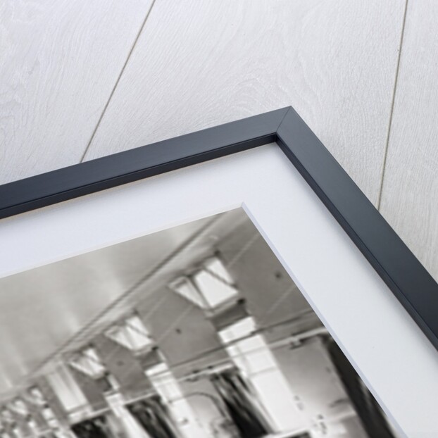 Vacant King's College Hospital Ward by Anonymous