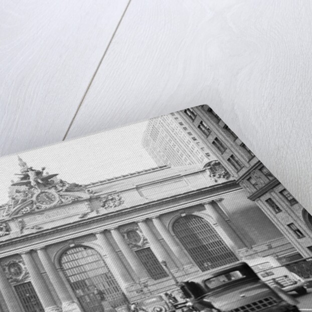 Grand Central Terminal from Park Avenue by Anonymous