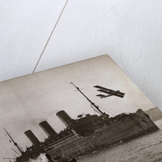 Leviathan Arriving in New York Harbor by Anonymous