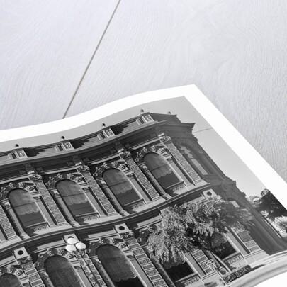 Facade of the Ladd & Bush Bank by Anonymous